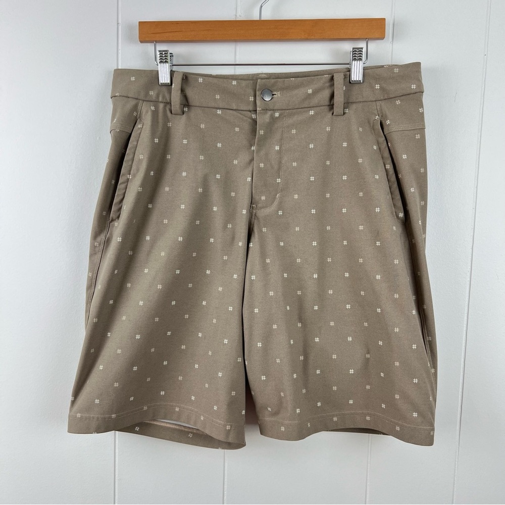 Lululemon Commission Classic-Fit Shorts Sz 36